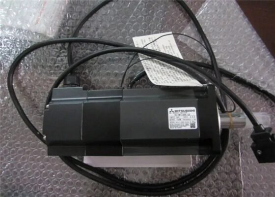 Mitsubishi Electric HF-SP702BG1H AC Servo Motor — Mitsubishi Electric