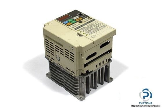 Omron CIMR-V7AZ40P4 Drive — OMRON