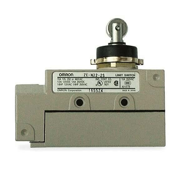 Omron ZEN-222-G Enclosed Switch, Sealed Roller Plunger, Spdt 15A — OMRON