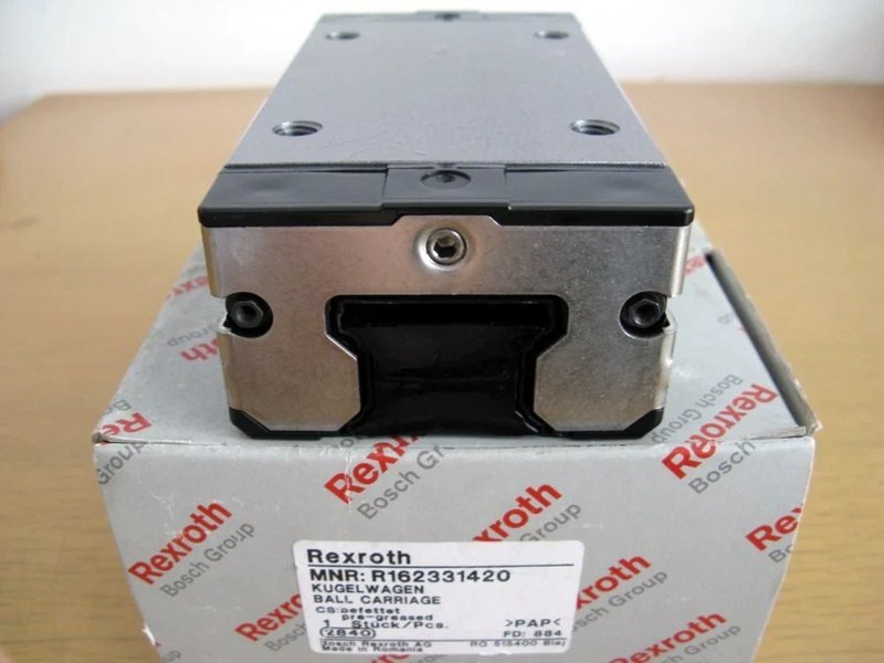 Schneider Electric Rexroth Line Guide Runner Block Bearing R162331420 — SCHNEIDER