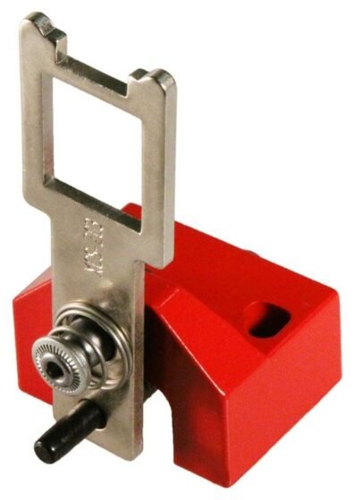 Schneider Electric XCSZ03 Level Switch, Door Key — SCHNEIDER