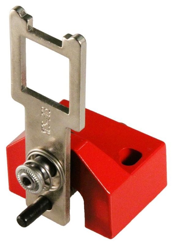 Schneider Electric XCSZ03 Level Switch, Door Key — SCHNEIDER