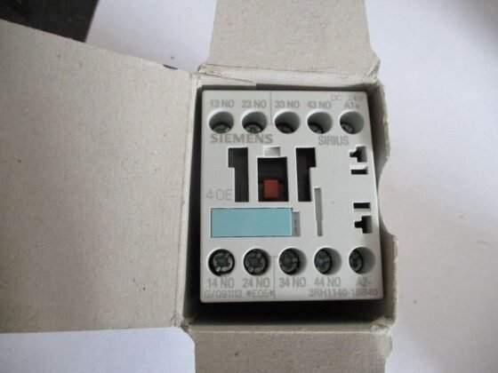 Siemens 3RH1140-1AD00 Contactor Relay 4 NO 42 VAC — SIEMENS