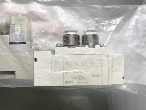 SMC SY7120-5DZ-C8 Solenoid Valve — SMC