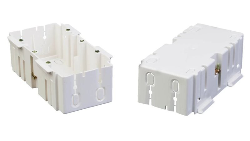 Tirak+pt Complete in PVC Socket Box